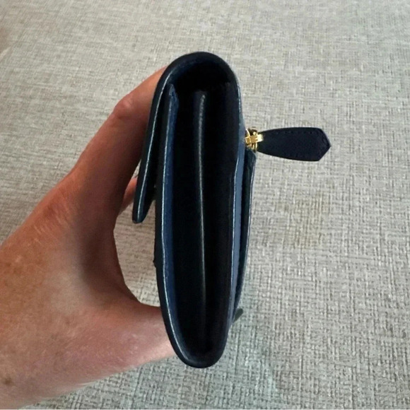 PRADA Saffiano Wave Continental Flap Wallet Bluette & Azzurro - Picture 4 of 15